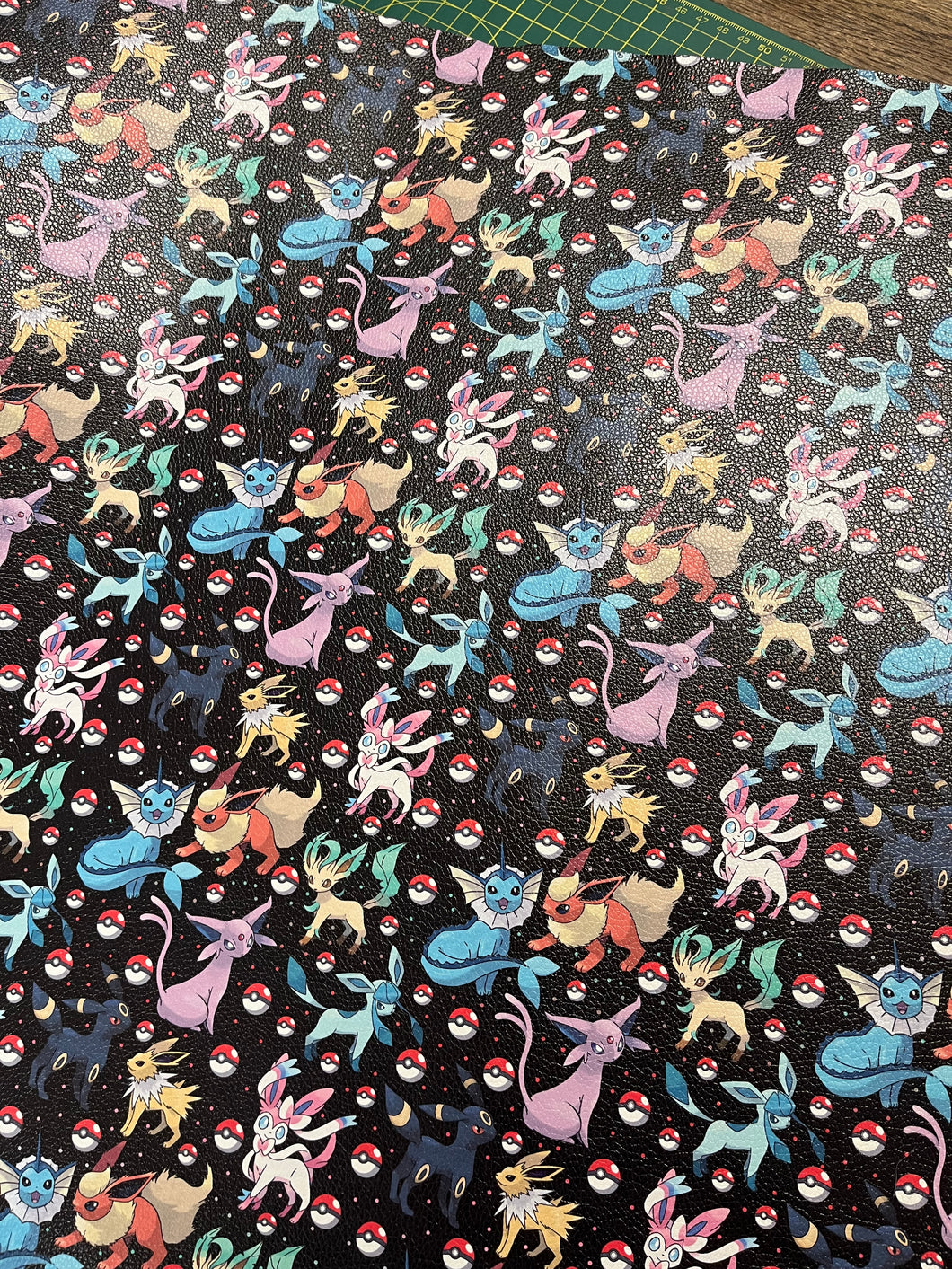 0.5m Evielution Textured Vinyl
